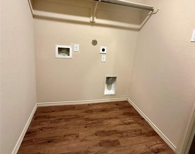 15451 Casita Verde Way - Photo Thumbnail 12