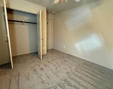15451 Casita Verde Way - Photo Thumbnail 5