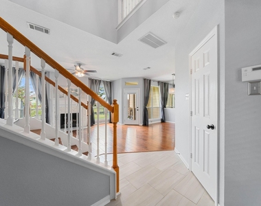 8026 Loyel Pointe Drive - Photo Thumbnail 1