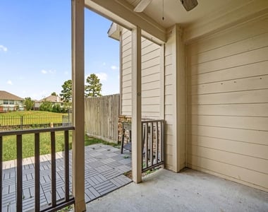 8026 Loyel Pointe Drive - Photo Thumbnail 20