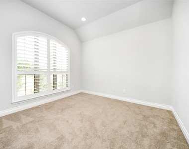 5810 Golden Peak Lane - Photo Thumbnail 30