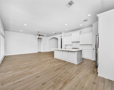 5810 Golden Peak Lane - Photo Thumbnail 4