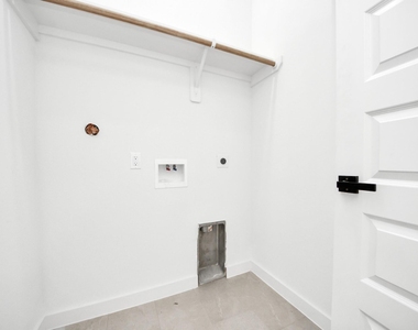 1216 E 34th Street - Photo Thumbnail 31