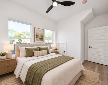 1216 E 34th Street - Photo Thumbnail 8