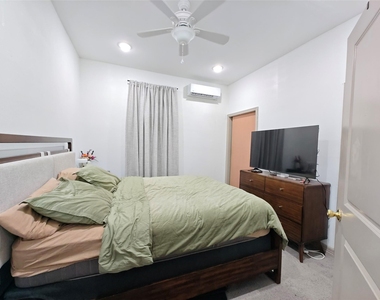 1217 Campbell Street - Photo Thumbnail 24