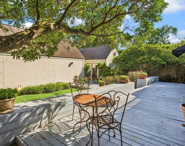 2121 Bolsover Street - Photo Thumbnail 41