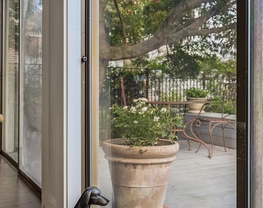 2121 Bolsover Street - Photo Thumbnail 8