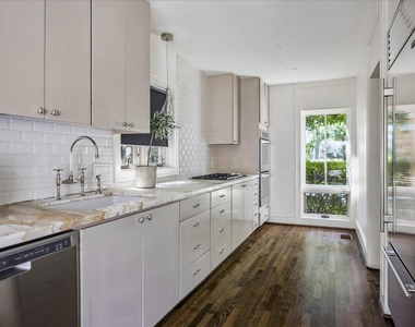 2121 Bolsover Street - Photo Thumbnail 14