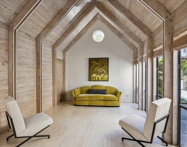 2121 Bolsover Street - Photo Thumbnail 34
