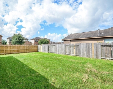 5703 Round Robin Drive - Photo Thumbnail 1