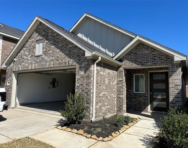 15515 Sailpoint Lane - Photo Thumbnail 23