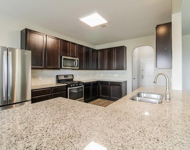 18739 Cooper Ravine Way - Photo Thumbnail 7