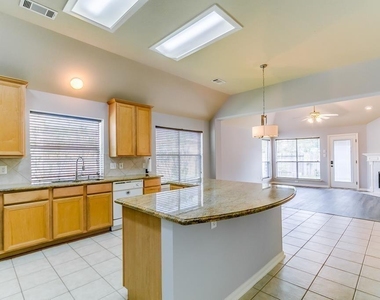 16802 Village View Trail - Photo Thumbnail 15