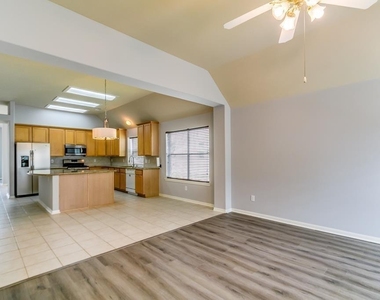 16802 Village View Trail - Photo Thumbnail 10