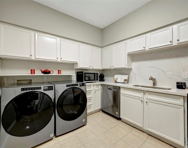 2100 Tanglewilde Street - Photo Thumbnail 11