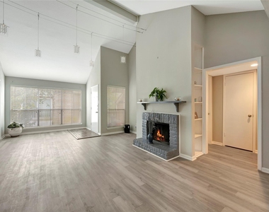 2100 Tanglewilde Street - Photo Thumbnail 6