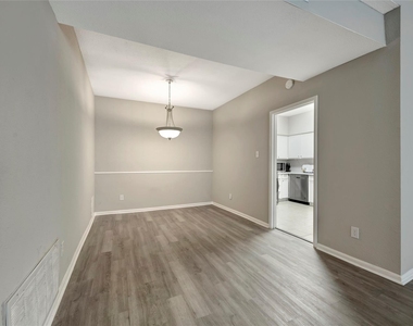 2100 Tanglewilde Street - Photo Thumbnail 15