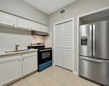 2100 Tanglewilde Street - Photo Thumbnail 10