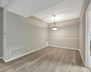 2100 Tanglewilde Street - Photo Thumbnail 14