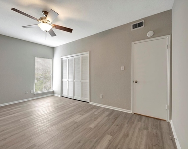 2100 Tanglewilde Street - Photo Thumbnail 30