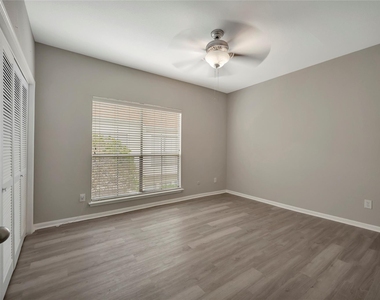 2100 Tanglewilde Street - Photo Thumbnail 26