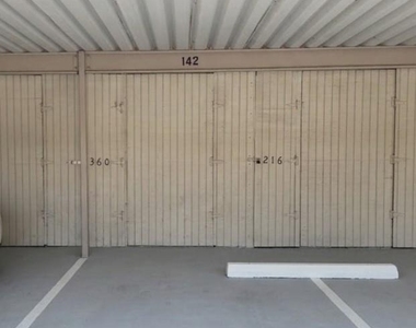 2425 Underwood Street - Photo Thumbnail 15