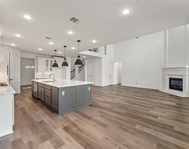 29114 Hauter Way - Photo Thumbnail 15