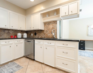 14015 Swiss Hill Drive - Photo Thumbnail 26