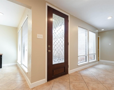 14015 Swiss Hill Drive - Photo Thumbnail 8