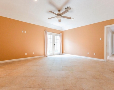 14015 Swiss Hill Drive - Photo Thumbnail 11