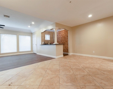 14015 Swiss Hill Drive - Photo Thumbnail 29