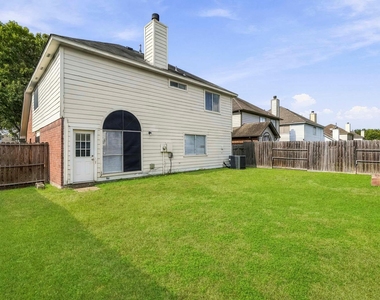 1933 Village Park Drive - Photo Thumbnail 12
