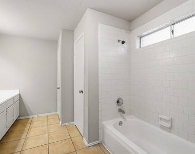 1933 Village Park Drive - Photo Thumbnail 7