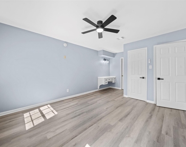 5314 Lodge Creek Dr - Photo Thumbnail 24