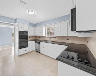 5314 Lodge Creek Dr - Photo Thumbnail 9