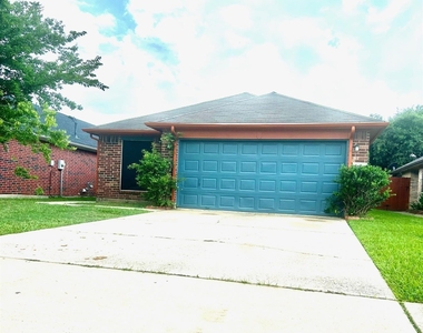 17013 Carbridge Drive - Photo Thumbnail 7