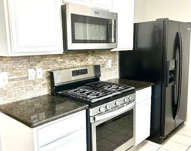 17013 Carbridge Drive - Photo Thumbnail 12