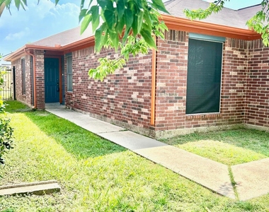 17013 Carbridge Drive - Photo Thumbnail 4