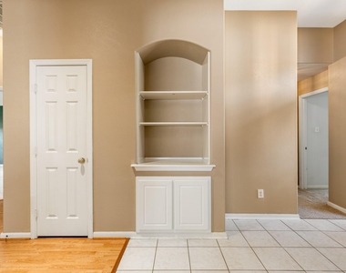 1106 Kerri Ct Court - Photo Thumbnail 17
