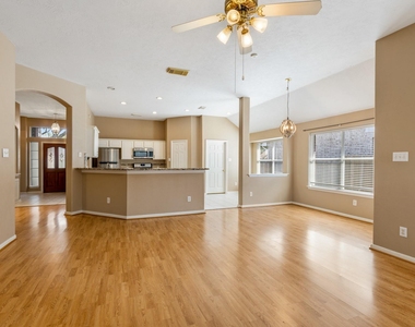 1106 Kerri Ct Court - Photo Thumbnail 9