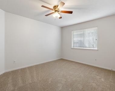 1106 Kerri Ct Court - Photo Thumbnail 26