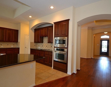 6606 Cadogan Court - Photo Thumbnail 7