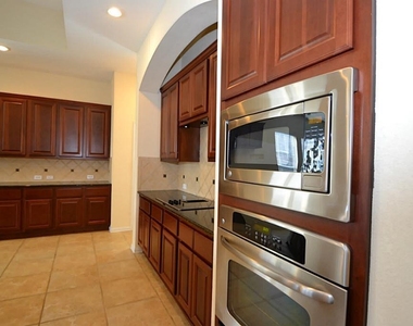 6606 Cadogan Court - Photo Thumbnail 17