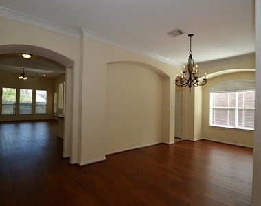 6606 Cadogan Court - Photo Thumbnail 6