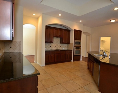6606 Cadogan Court - Photo Thumbnail 12