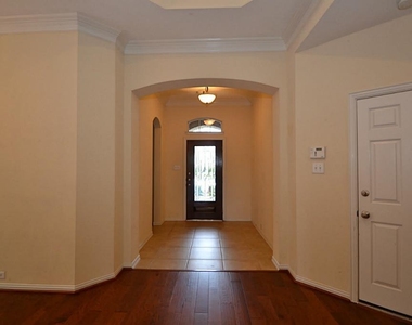 6606 Cadogan Court - Photo Thumbnail 3