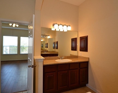 6606 Cadogan Court - Photo Thumbnail 27