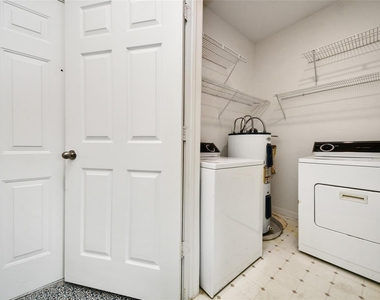 1330 Old Spanish Trail - Photo Thumbnail 10