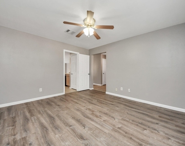 14707 Country Rose Lane - Photo Thumbnail 3