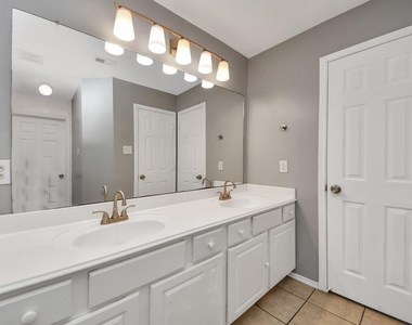 14707 Country Rose Lane - Photo Thumbnail 12
